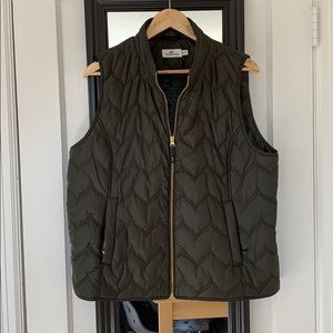 Vineyard vines Womens quilted puffer vest